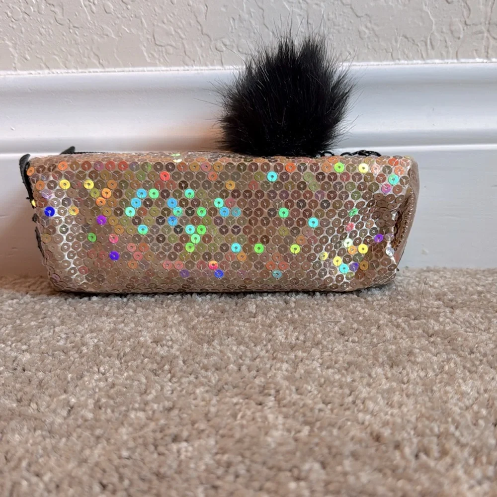Justice Sequined Cat travel case
